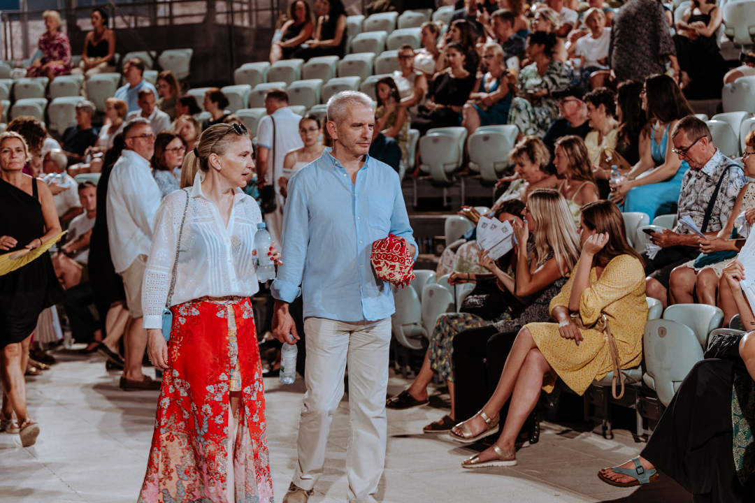 Mariza na sv. Mihovil donijela čaroliju fada i emotivnim intepretacijama dirnula srca publike 