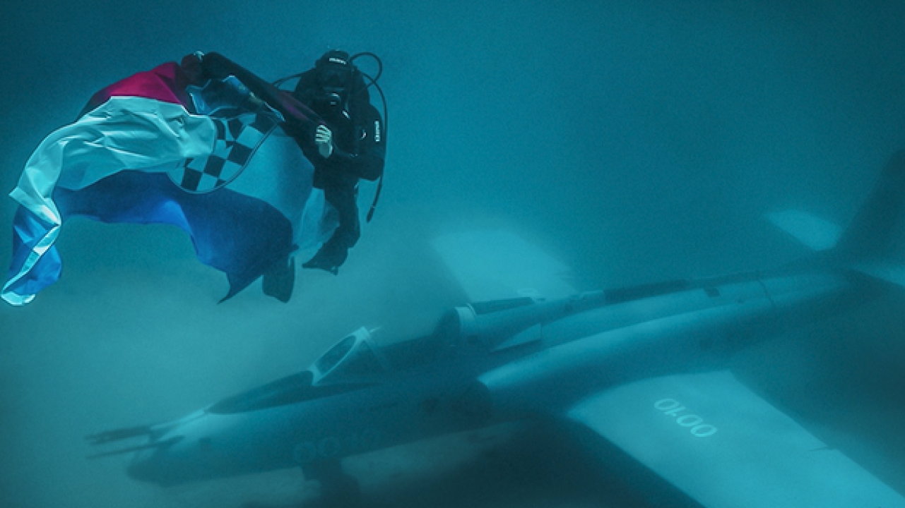 Na dan Oluje roni s hrvatskom zastavom: Hrvatska neće zaboraviti svoje sinove...