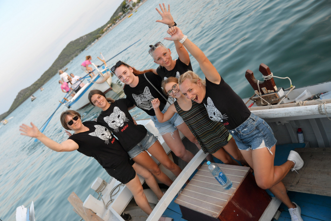 Mačkove mace odnijele pobjedu na tradicionalnoj veslačkoj regati 'Dlan i veslo'