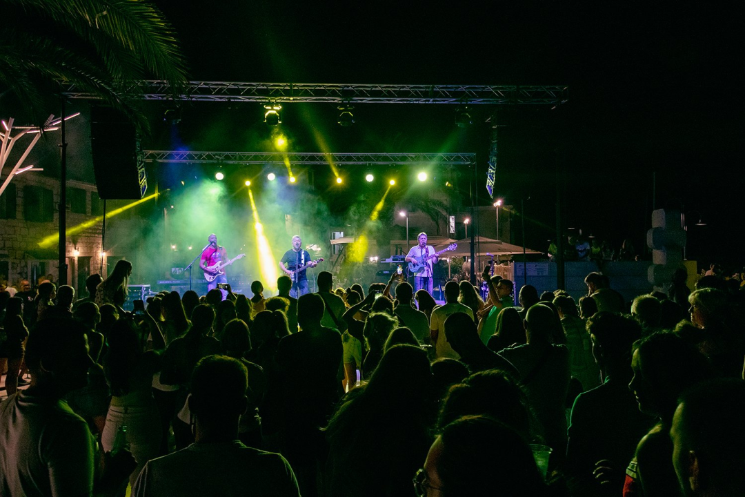 Dalmatino i grupa Best zabavljat će vas do kasno u noć 