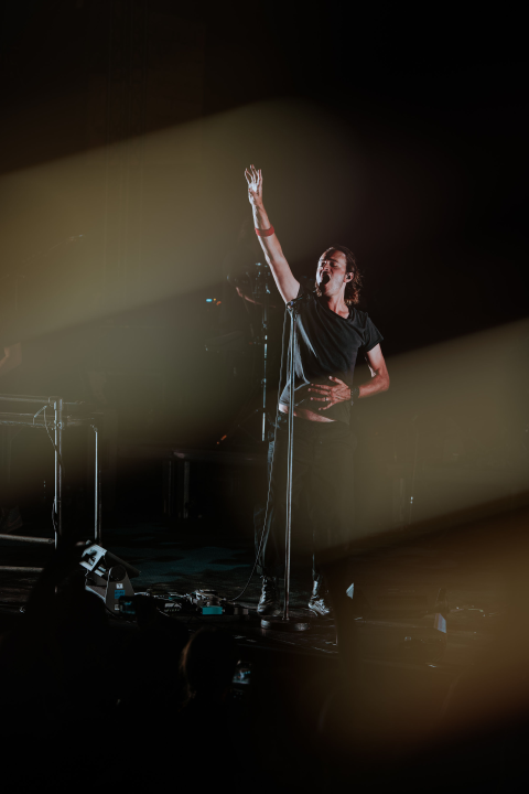 Editorsi održali fantastičan koncert u Šibeniku, nije ih omeo ni vjetar ni kiša