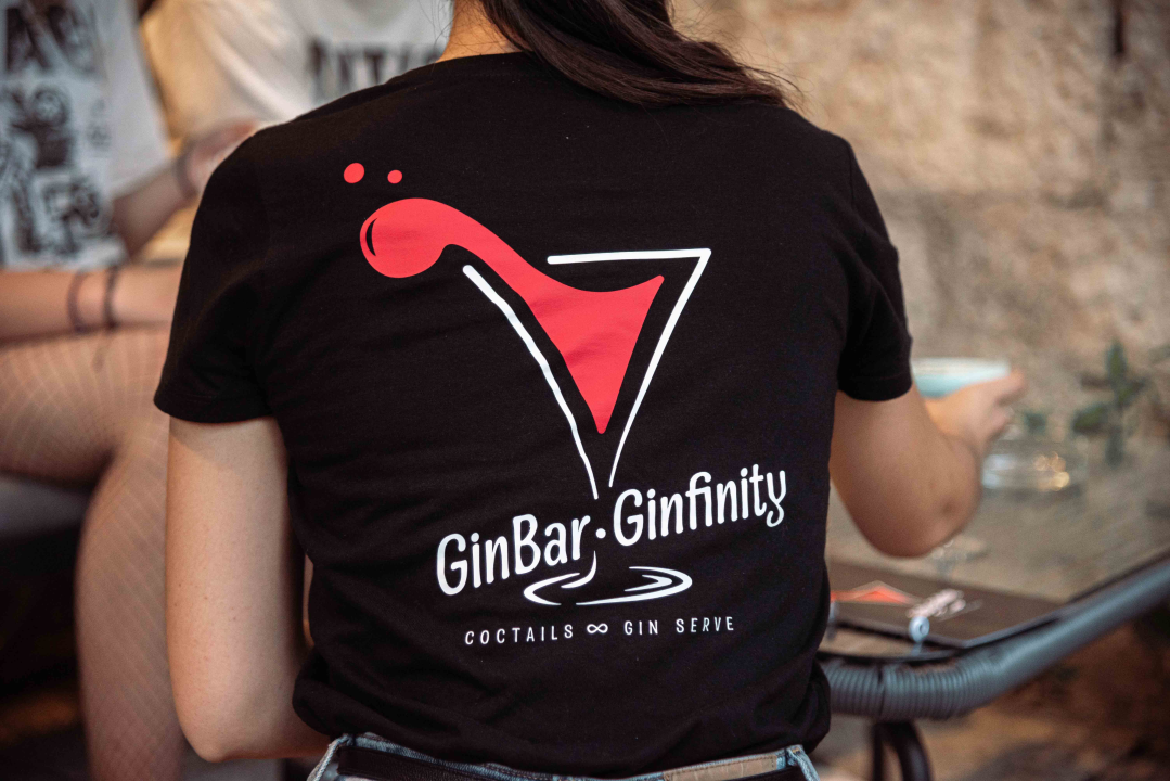 Prevruće je da kuhate, počastite se slasnim roštiljem Kod Starog! 