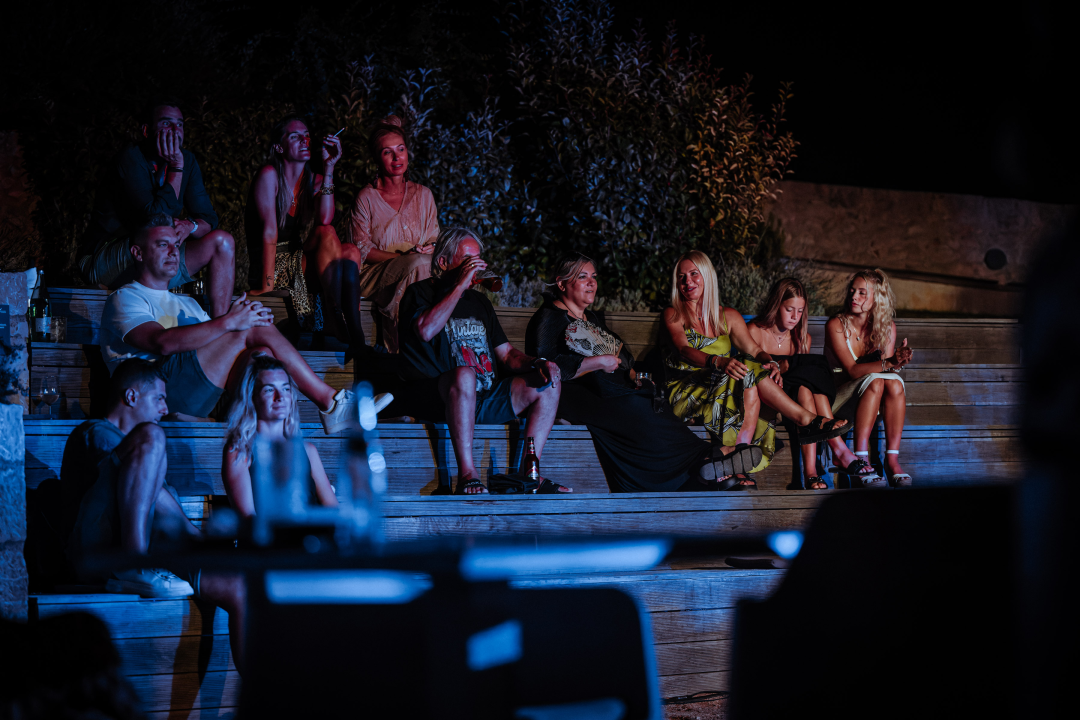 Black Coffee i Ana Uršula Najev na rasprodanom Baroneu: Spoj mladosti i iskustva