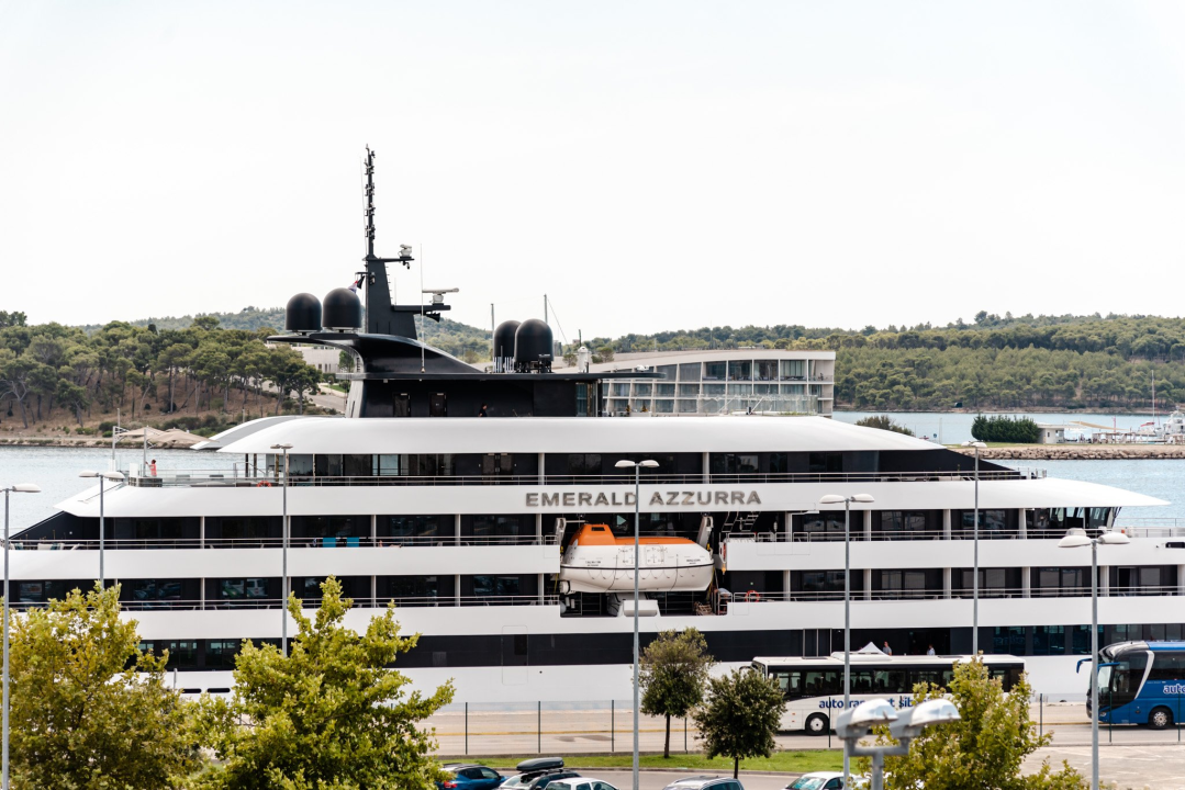 U Šibenik uplovio i treći kruzer: 'Club Med 2' 60. je kruzer ove godine u Šibeniku