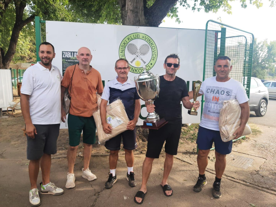 Čipe osvojio Festival tenisa u Vinkovcima  