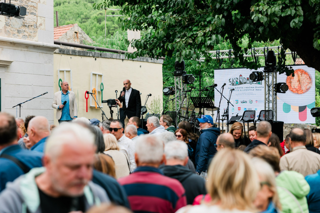 1. Skradinski festival rižota oduševio, tražila se porcija više