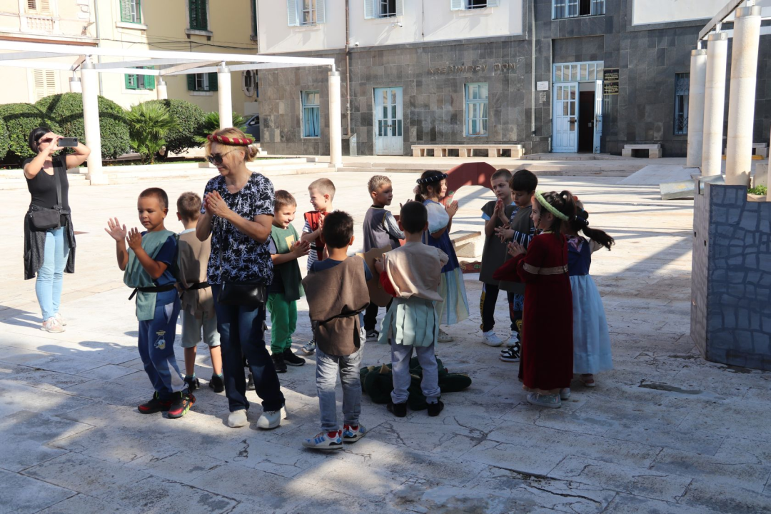 Mališani iz šibenskih vrtića glazbom, plesom i igrom obilježili Dan grada
