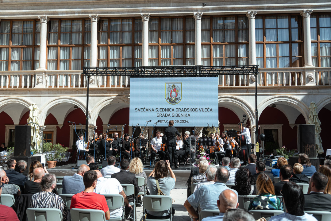 Ivica Tucak dobio nagradu za životno djelo Grada Šibenika: 'Ovo puno znači'