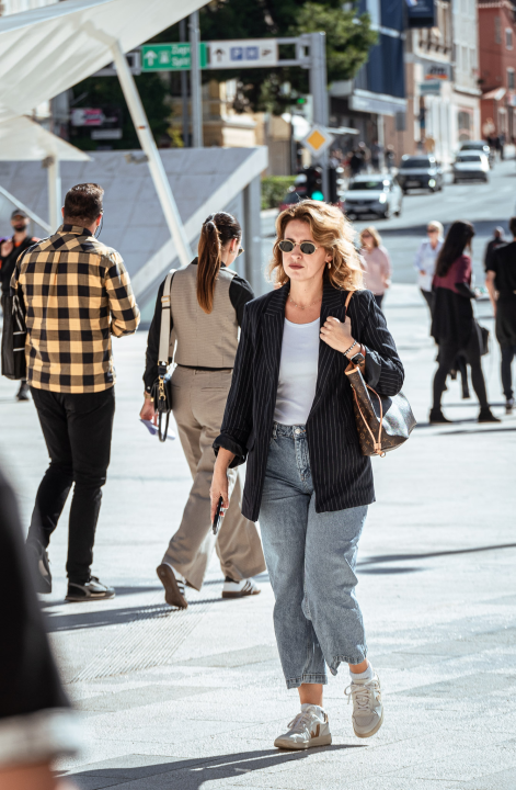 Dame iz Đira pokazale modnu kreativnost i ukrale sve poglede u gradu 