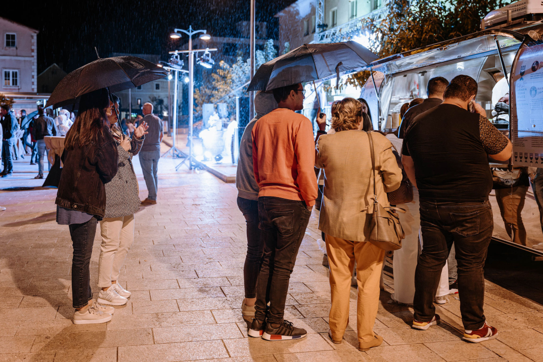 Održana druga eno-gastro manifestacija po redu 'Taste like... Skradin, Drniš, Bilice': Tradicionalna jela na moderan način