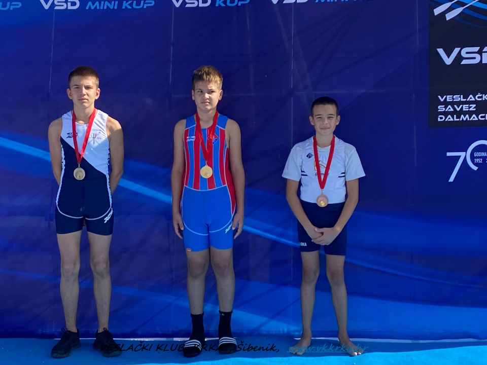 Najmlađi krkaši veslali na Pagu i vratili se sa zlatom, srebrom i broncom