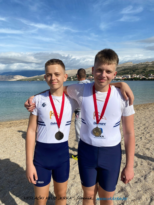 Najmlađi krkaši veslali na Pagu i vratili se sa zlatom, srebrom i broncom