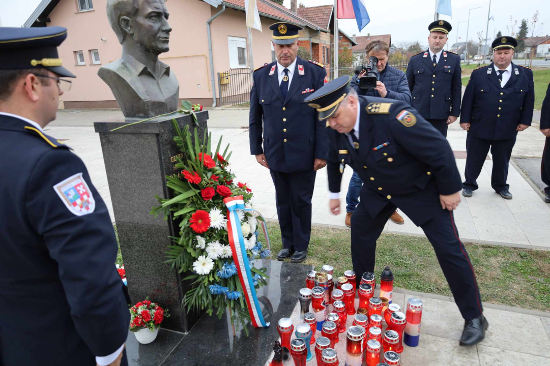 Vatrogasci u Vukovaru: Počast herojima i sjećanje na žrtve Domovinskog rata 