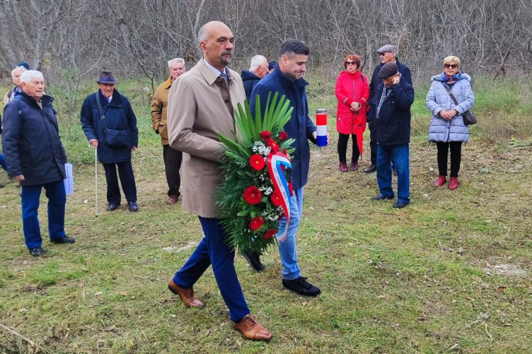 Župan i njegov zamjenik u Kninu obilježili 80. obljetnicu oslobođenja Dalmacije