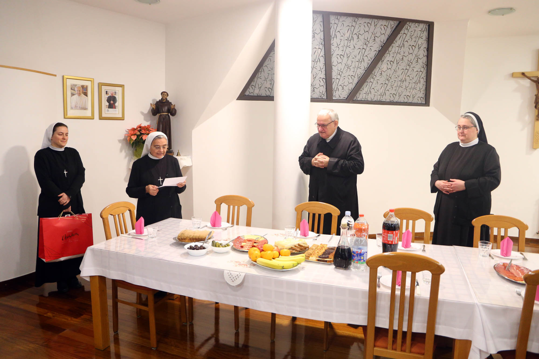 U Šibeniku održan predbožićni susret redovnica