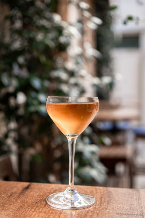 Zima u Vintage Baru: Uživajte u toplim koktelima i kreativnom programu 