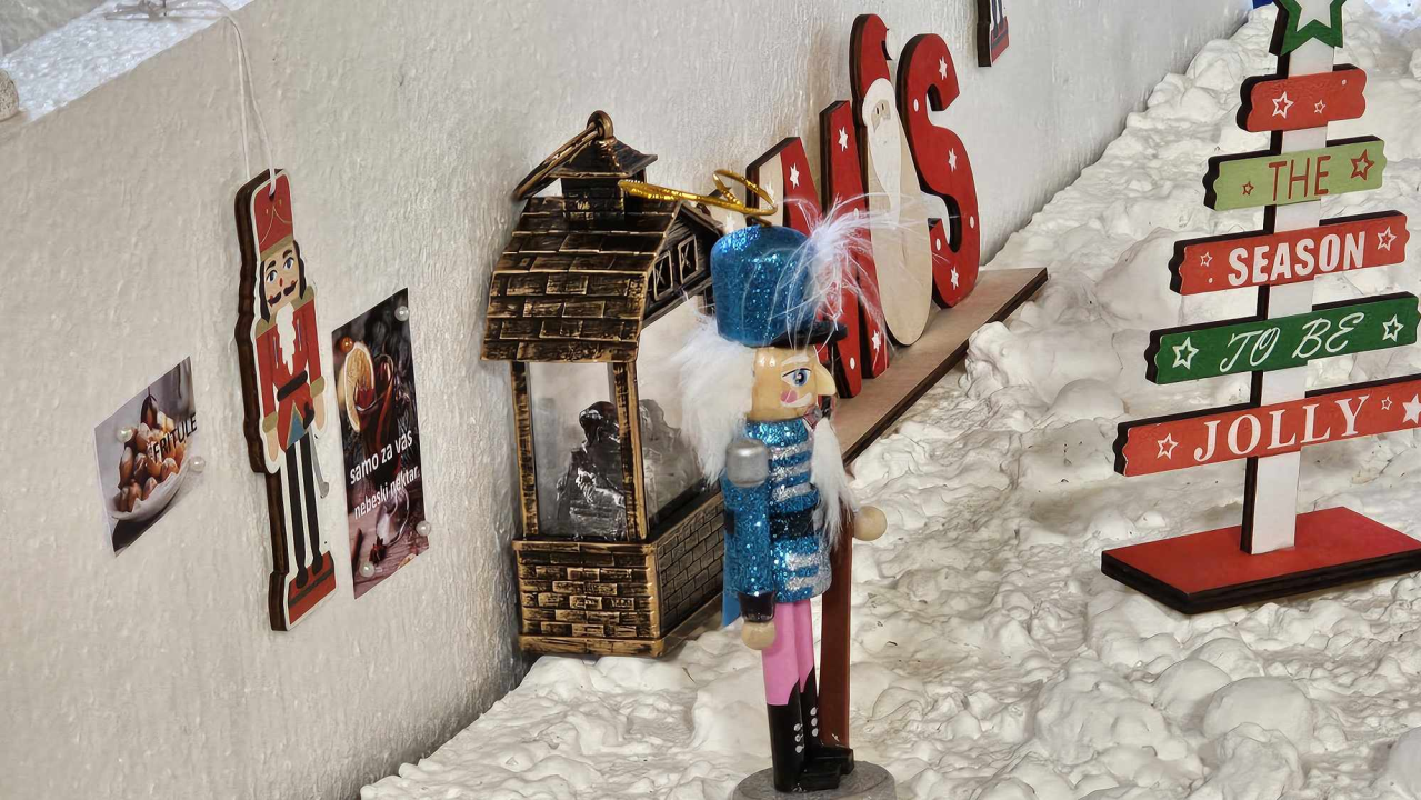 Jaslice u Gospi van Grada poslale jasnu poruku: Ili ste za fritule i istospolne parove ili za Isusa i Hrvatsku