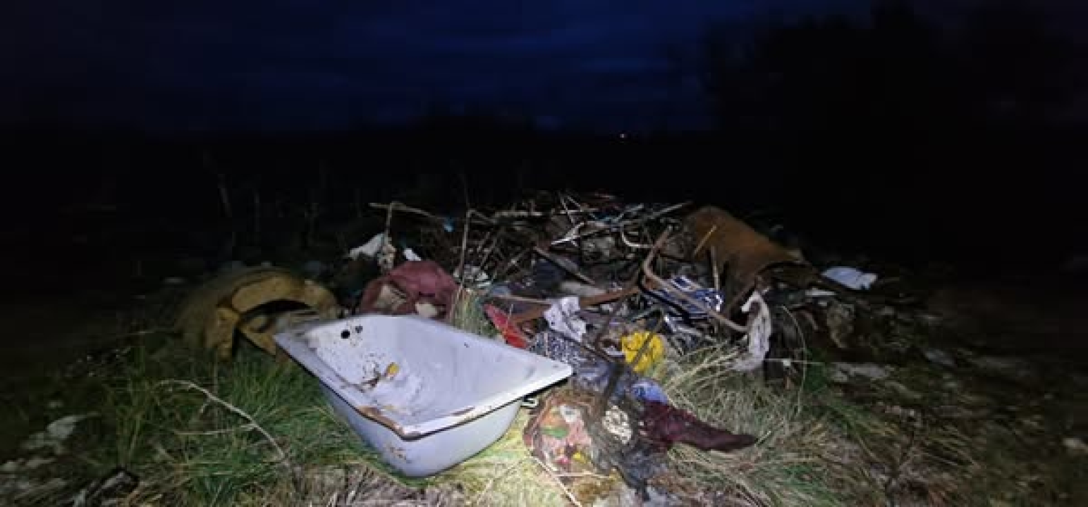 Od kade do školske torbe: Šibenski speleolozi i djelatnici NP Krka iz Jame Spaskraljica u dva dana izvadili hrpu otpada