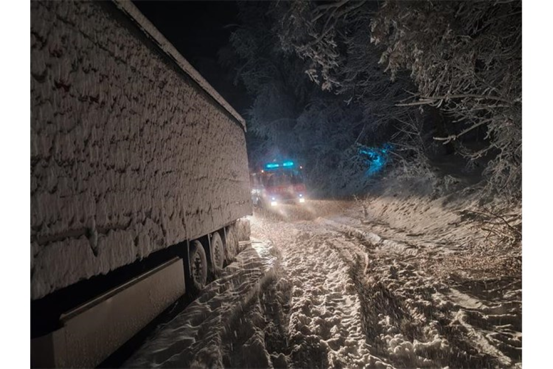 Olujno nevrijeme stvara probleme: Vatrogasci bilježe povećan broj intervencija