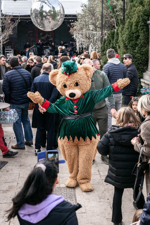 Top Show Band Cabaret zagrijava Šibenčane u parku