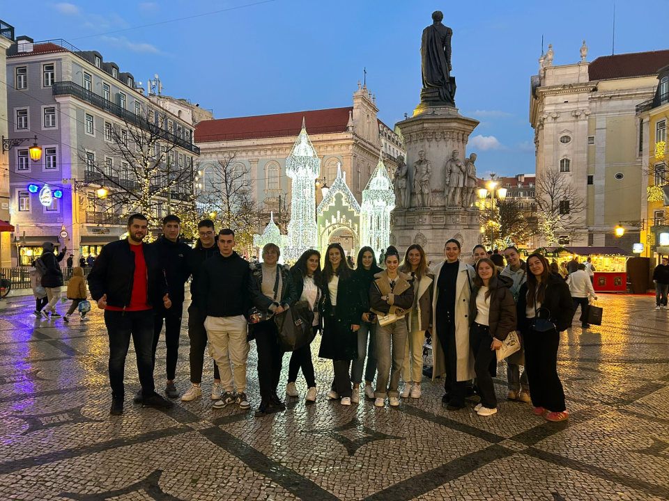 Studijsko putovanje: Šibenski budući medicinski, laboratorijski i farmaceutski tehničari  dva tjedna usvajali znanja u Portugalu