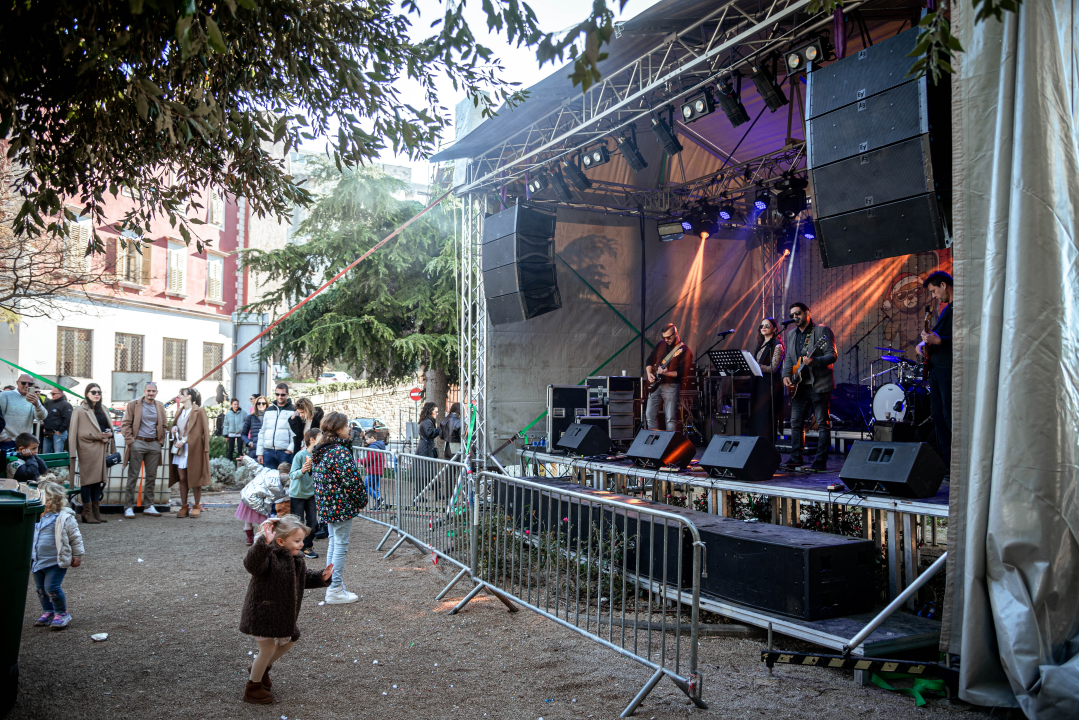 Točno u podne: Teke Yeke vesela uvertira u još jednu najluđu šibensku novogodišnju noć