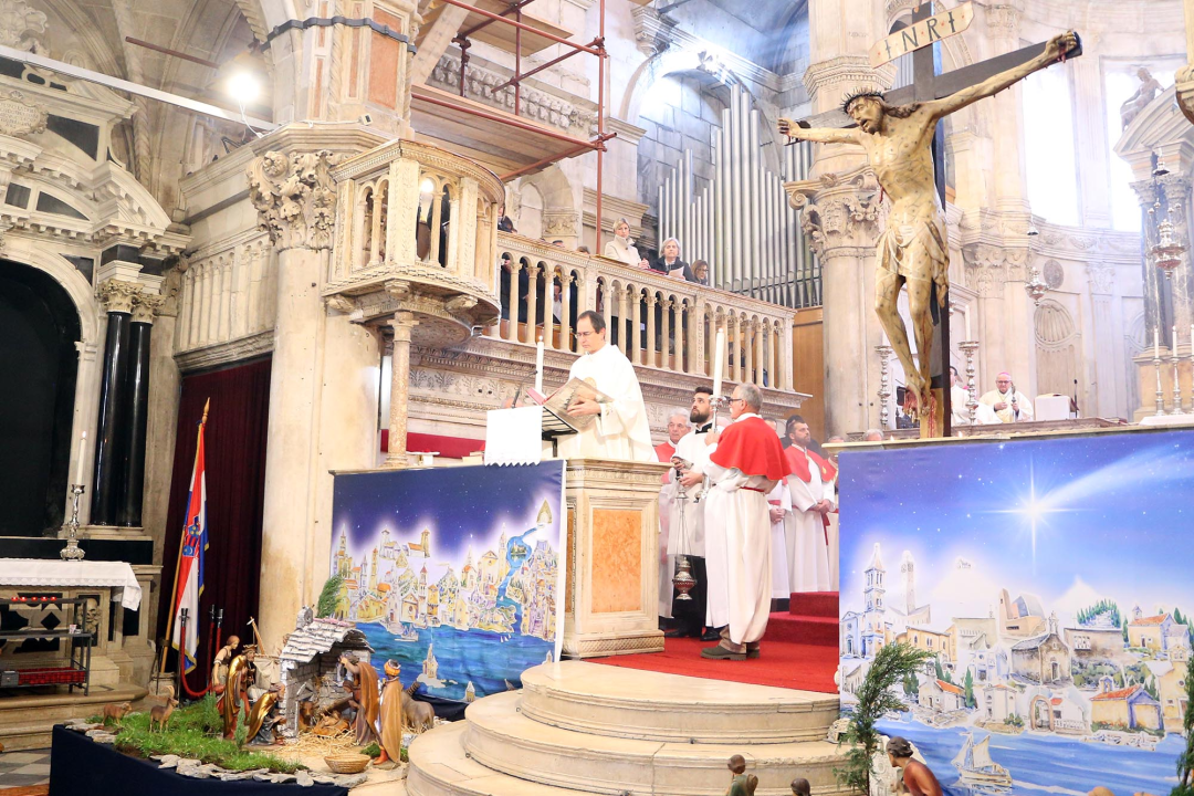 U katedrali sv. Jakova proslavljena svetkovina Bogojavljanja