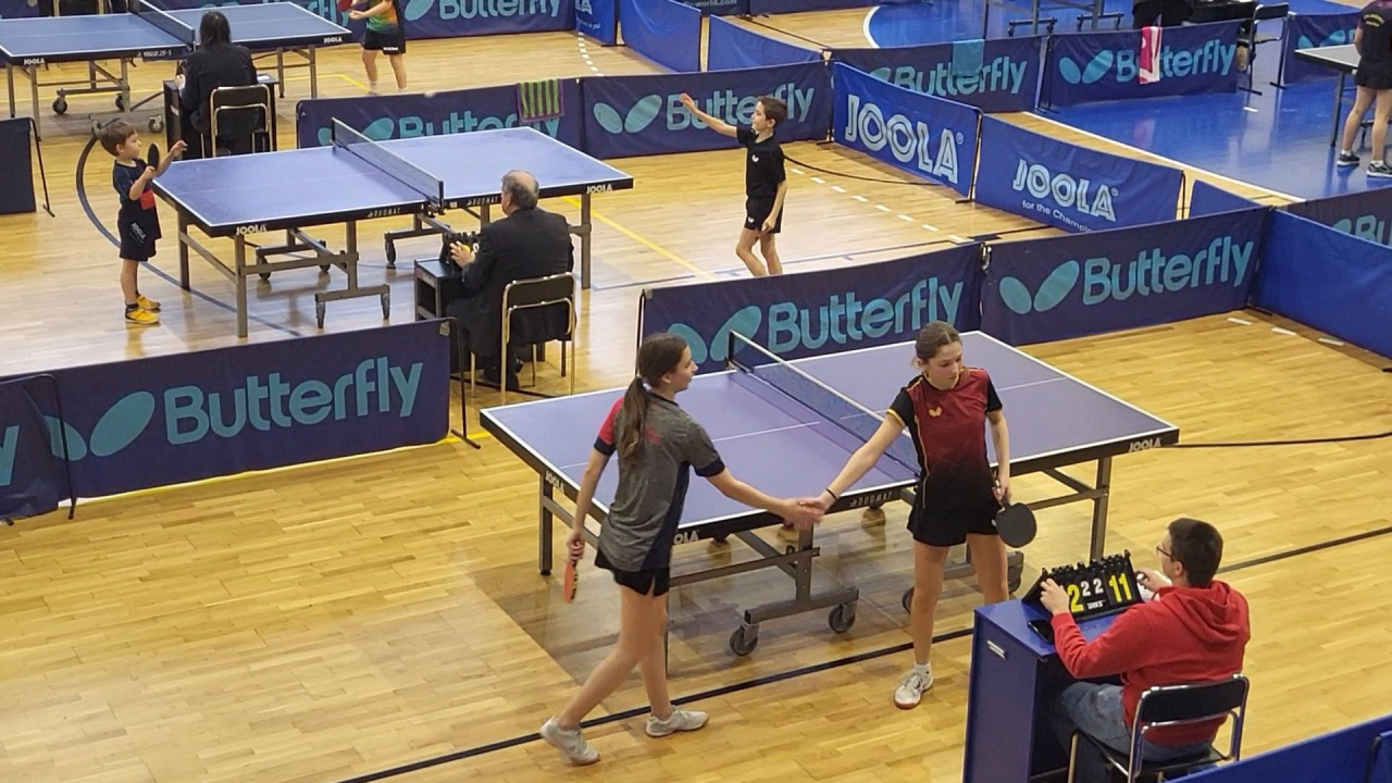 Stolnotenisačice Šibenika u Dugom Selu do tri medalje