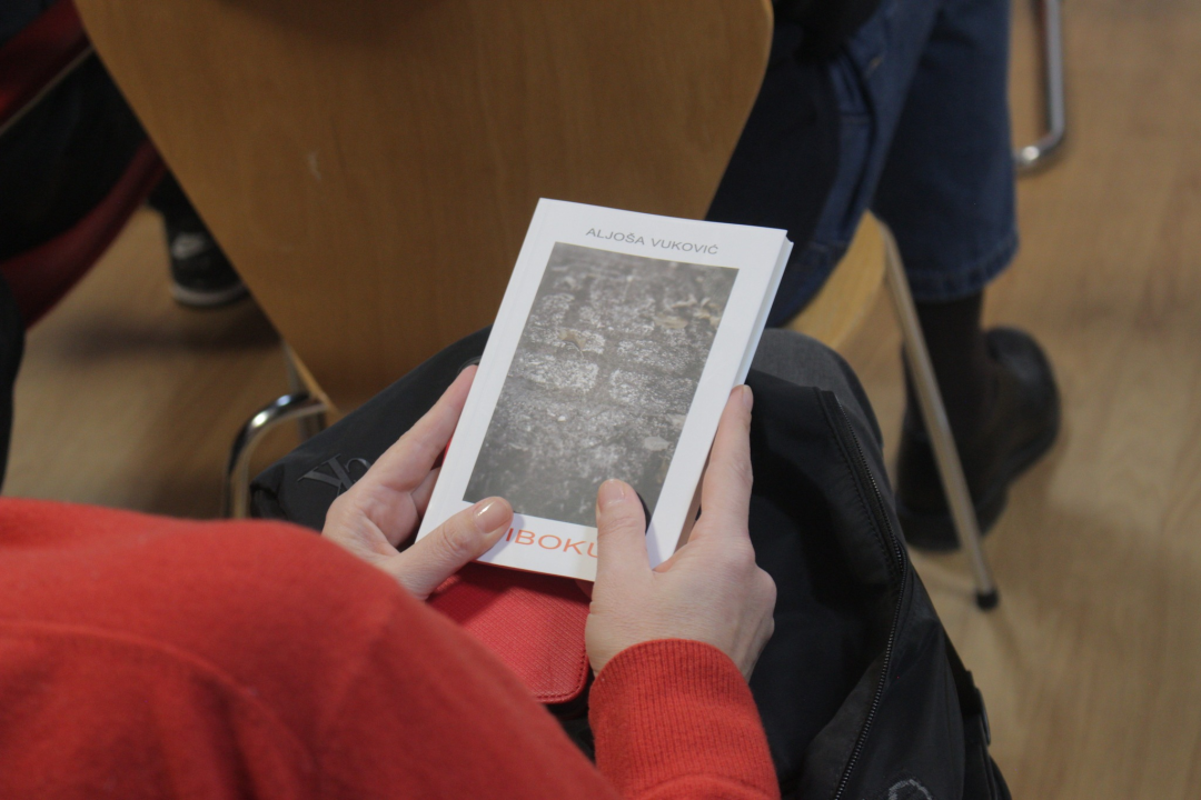 Haiku po šibenski: Aljoša Vuković predstavio svoju novu zbirku pjesama 'Šiboku'