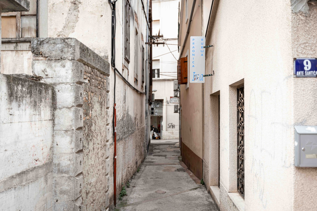 Praonica rublja Iva: Vaš partner za besprijekornu čistoću rublja u srcu Šibenika