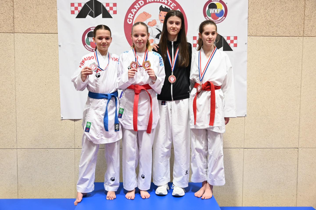 FOTO: Karataši Okita donijeli u Vodice titulu najboljeg kluba na '4. Grand Karate Funu'