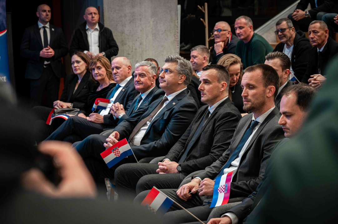 Šibenski HDZ proslavio rođendan: 'Šibenčani će dobiti novu proširenu rivu i moćan ulaz u grad'