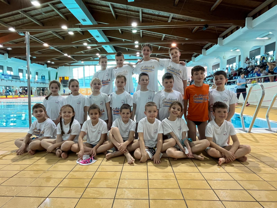 FOTO: Srziću dva zlata i norma za Europsko juniorsko prvenstvo, Pešić uzela tri medalje kod početnika