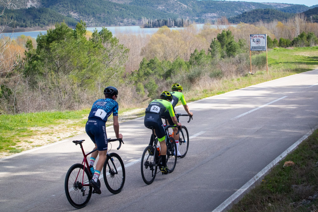 FOTO: U nedjelju '4. Skradin Granfondo': Spektakularna staza za bicikliste, spektakularan cilj za publiku