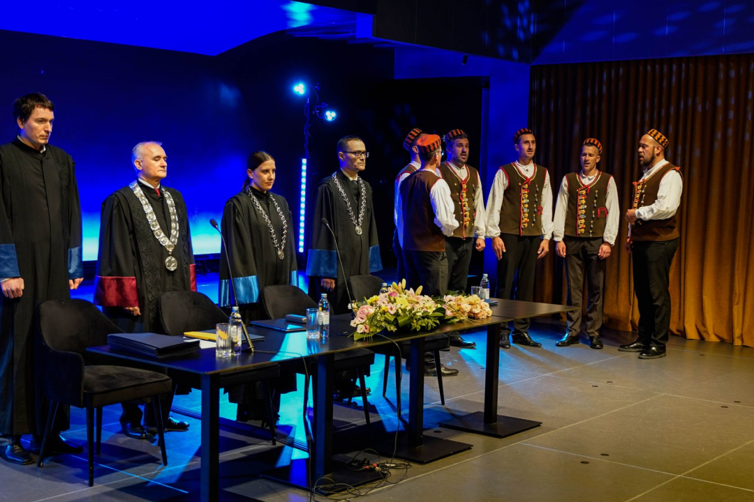 Promovorani inženjeri prvostupnici energetskih tehnologija u Kući umjetnosti Arsen