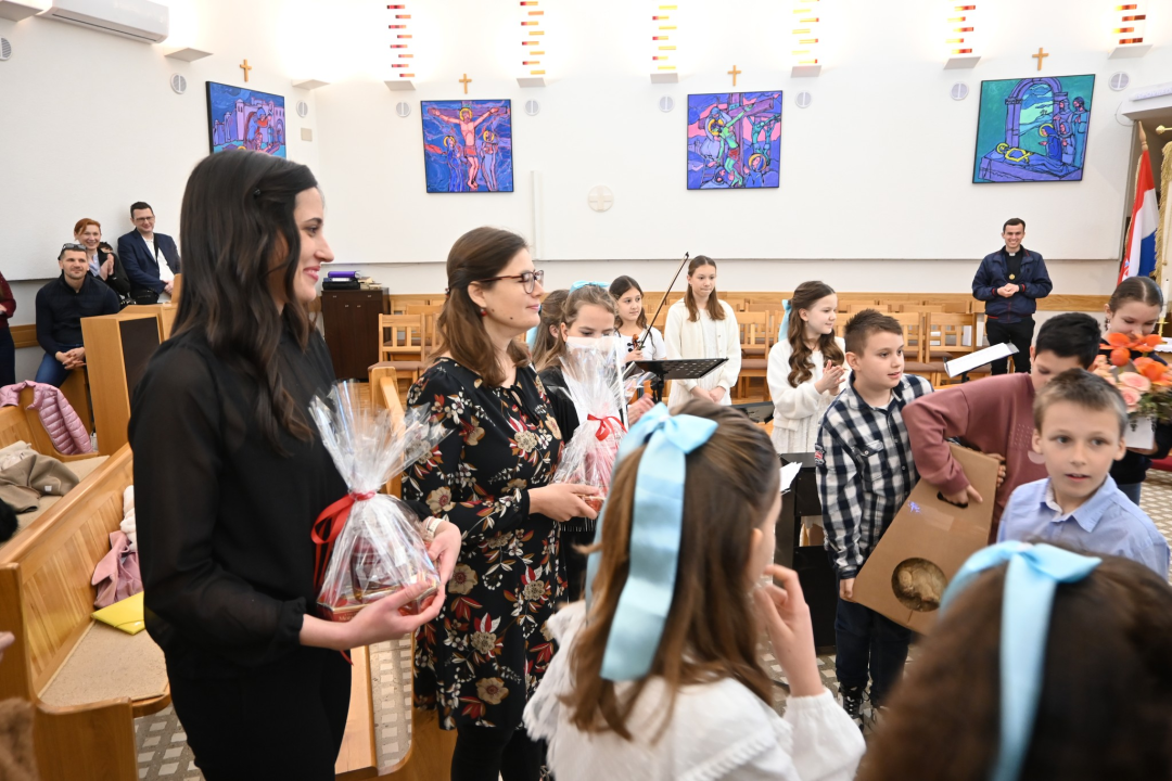 Dječji zbor sa zagrebačke Knežije gostovao u Župi sv. Ante Padovanskog na Šubićevcu