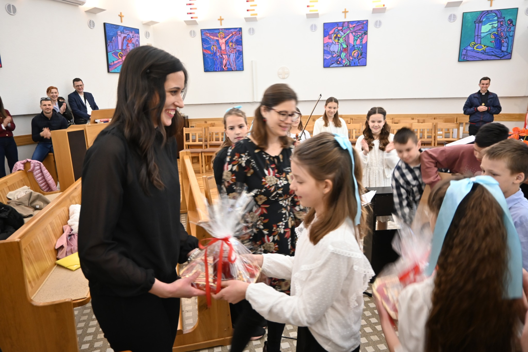Dječji zbor sa zagrebačke Knežije gostovao u Župi sv. Ante Padovanskog na Šubićevcu