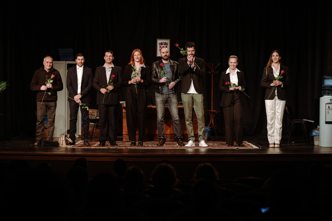 Ljubitelji kazališta s velikim zanimanjem 'pohrlili' u Vodice na premijeru predstave šibenskog HNK