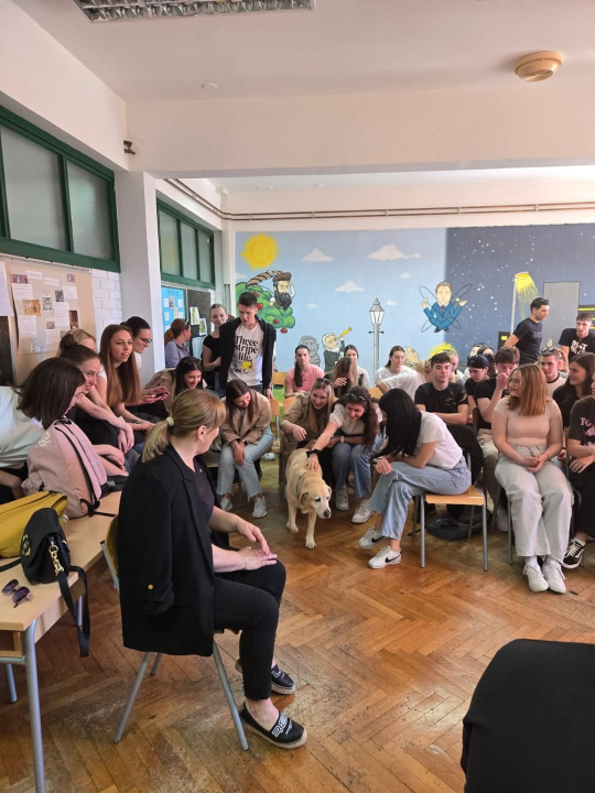 Heroji na četiri noge: Šibenska Medicinska škola obilježila Svjetski dan pasa vodiča