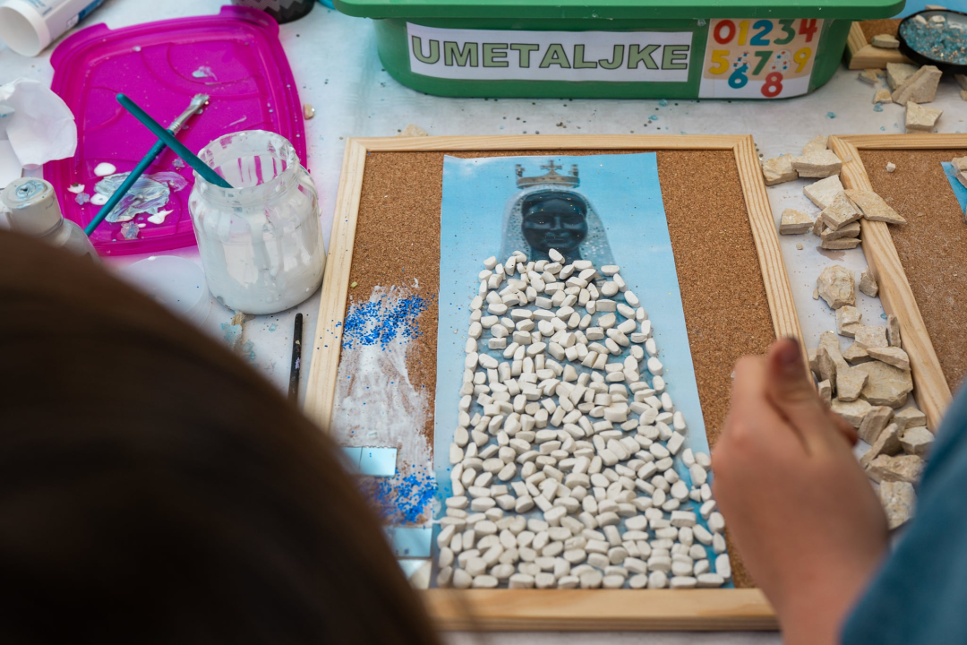 'Taste like...marenda' u Primoštenu: U dobroj hrani i zabavnom programu uživali i domaći i furešti