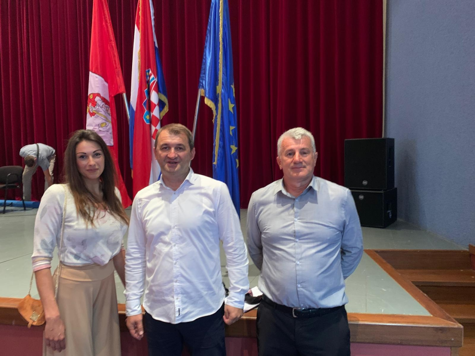 Saborski zastupnik, kandidat za župana Ivica Ledenko predvodi snažnu županijsku koalicijsku listu Mosta , HSLS-a , HSP-a i BUZ-a