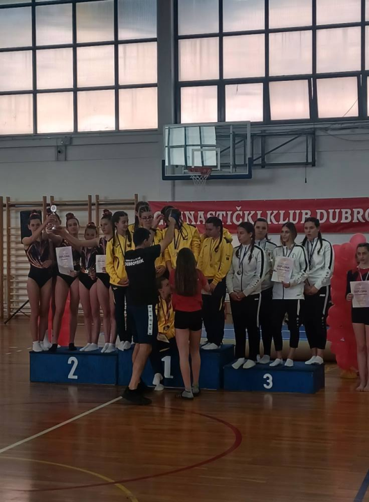 Gimnastičarke Dišpeta uspješne na natjecanju u Dubrovniku
