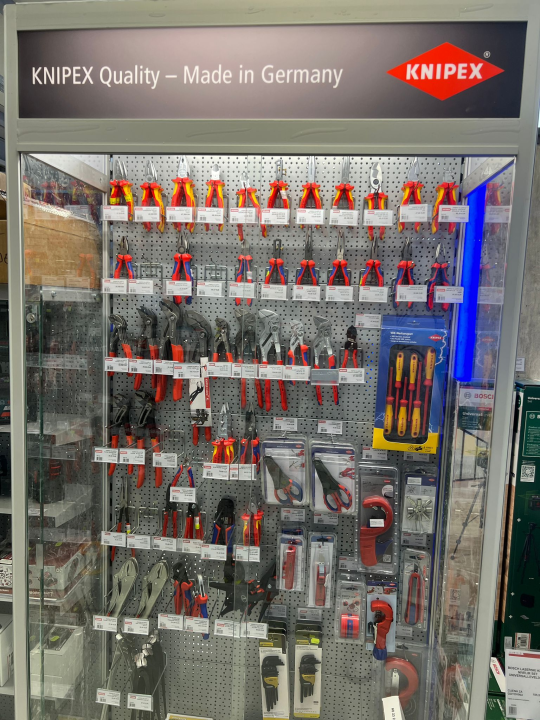 FOTO Besplatna hrana i piće, ogromni popusti i zabava – Građa preuredila svoju poslovnicu u Šibeniku!