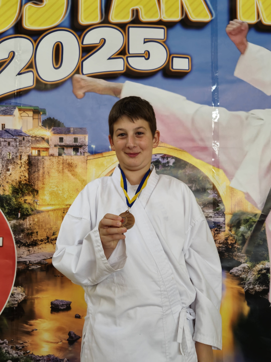 FOTO Karataši Šibenika se za kraj sezone na Miminac vratili sa 11 medalja iz Hercegovine