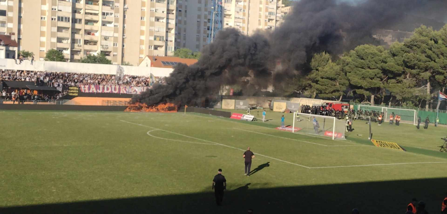 Požar na stadionu