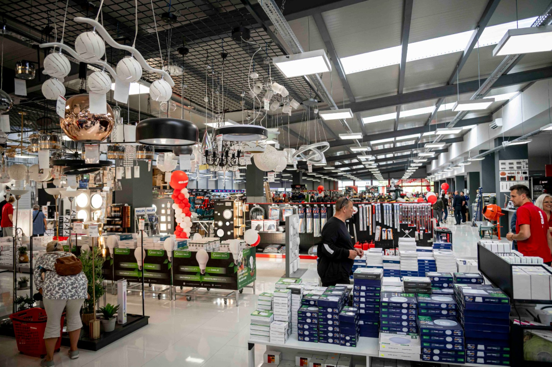 FOTO Pozor! Veliki popusti na kućanskim aparatima, keramici, alatima, bojama, rasvjeti, stolariji i puno više!