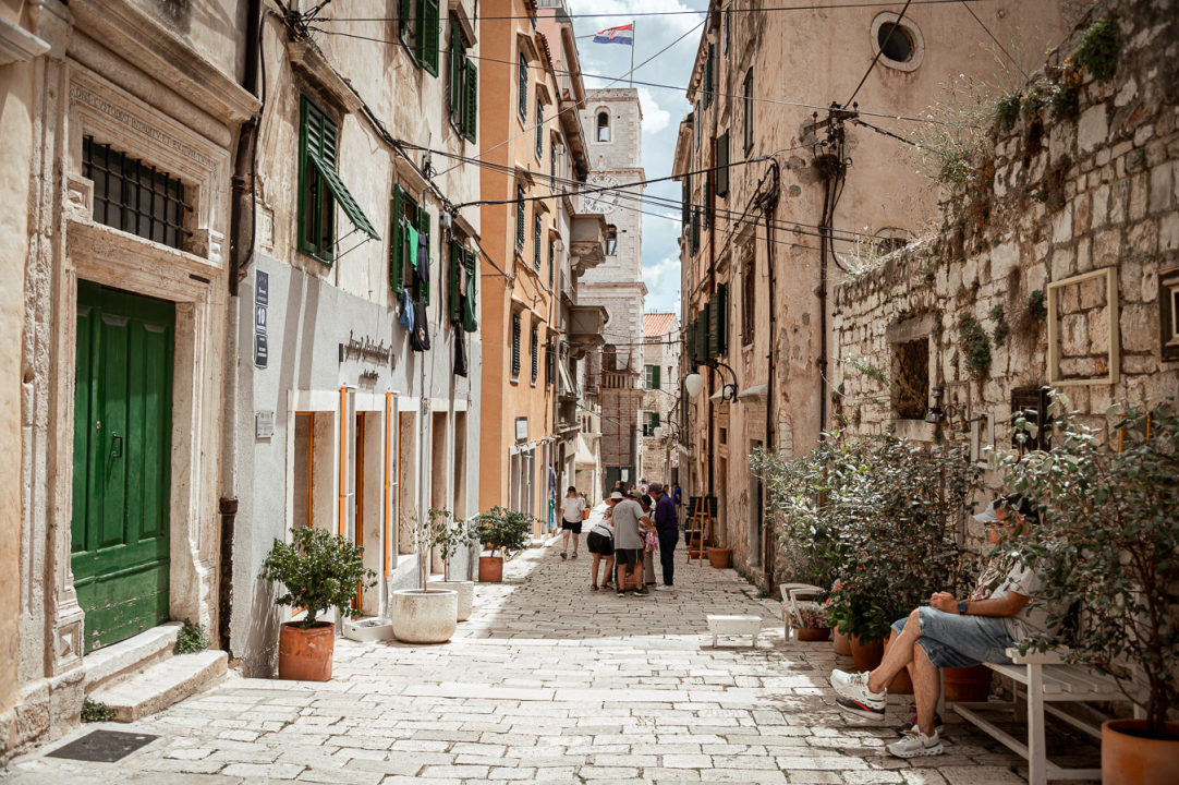 FOTO U Galeriji Juraj Dalmatinac, Bućan i Prica po odličnim cijenama, ali i još mnogo toga!