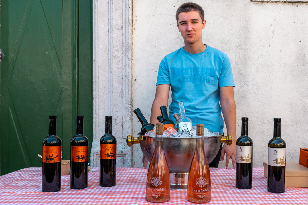 Bobi, vino i kolo: Skradinska marenda spojila tradiciju, glazbu i mirise domaće kuhinje