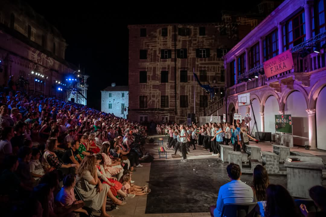 Održana generalna proba: Svečano otvaranje 65. MDF-a u Šibeniku uz mjuzikl, vatromet i feštu do ranih jutarnjih sati