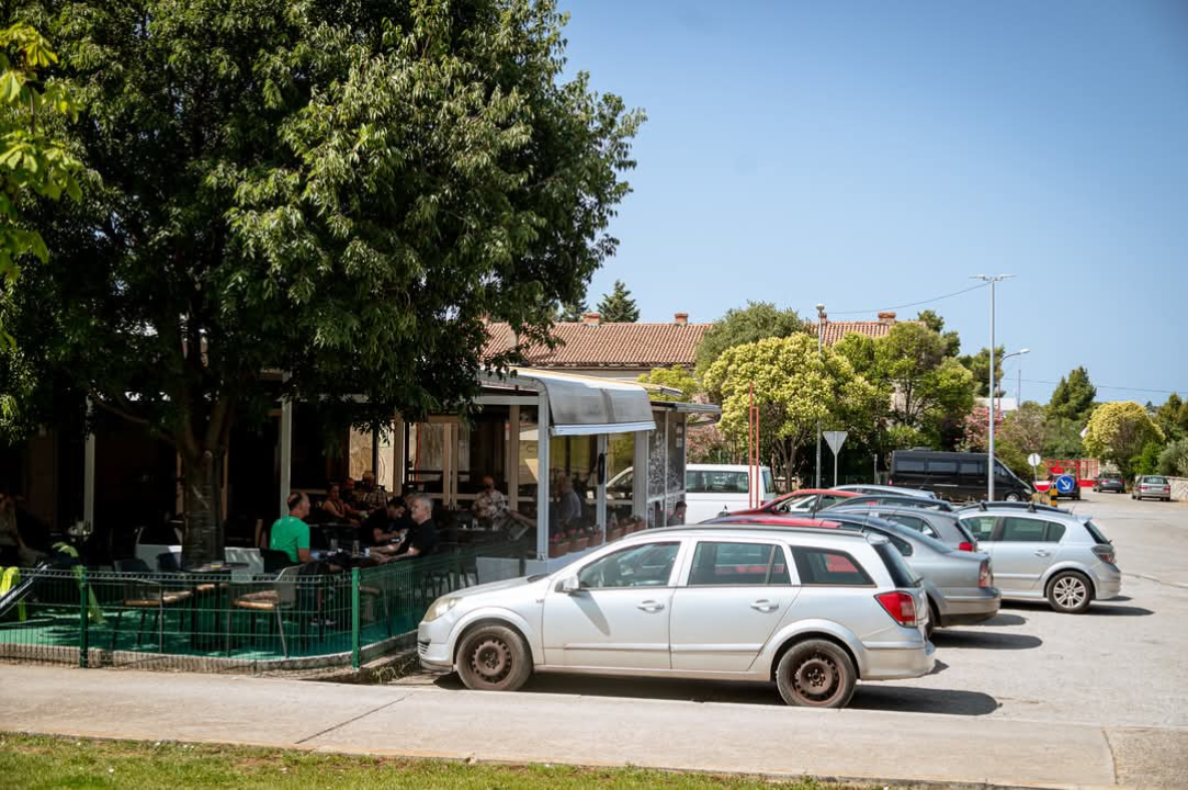 Nekretnine u Njivicama sve traženije, grad planira čvorove za lakši ulaz u Šibenik